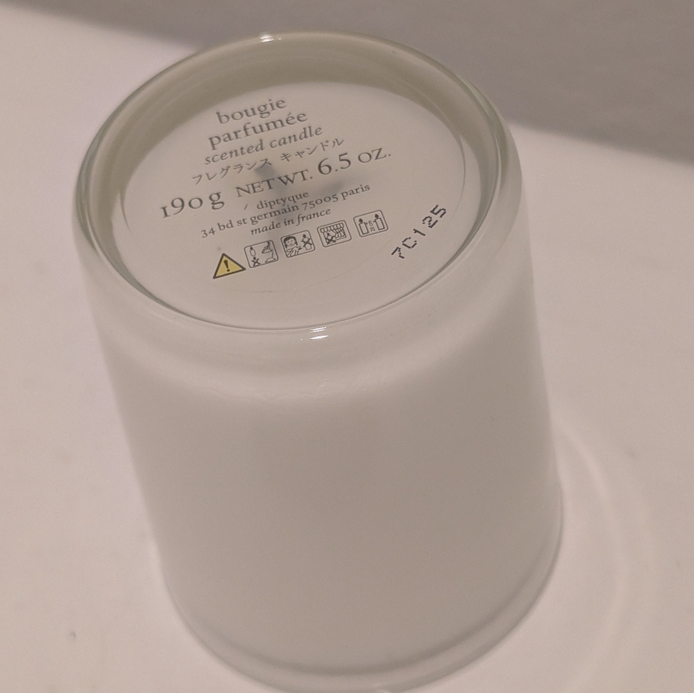 Diptyque Roses Candle 190g - Picture 3 of 4